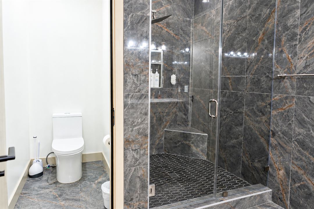 The slate shower, The Main Villa