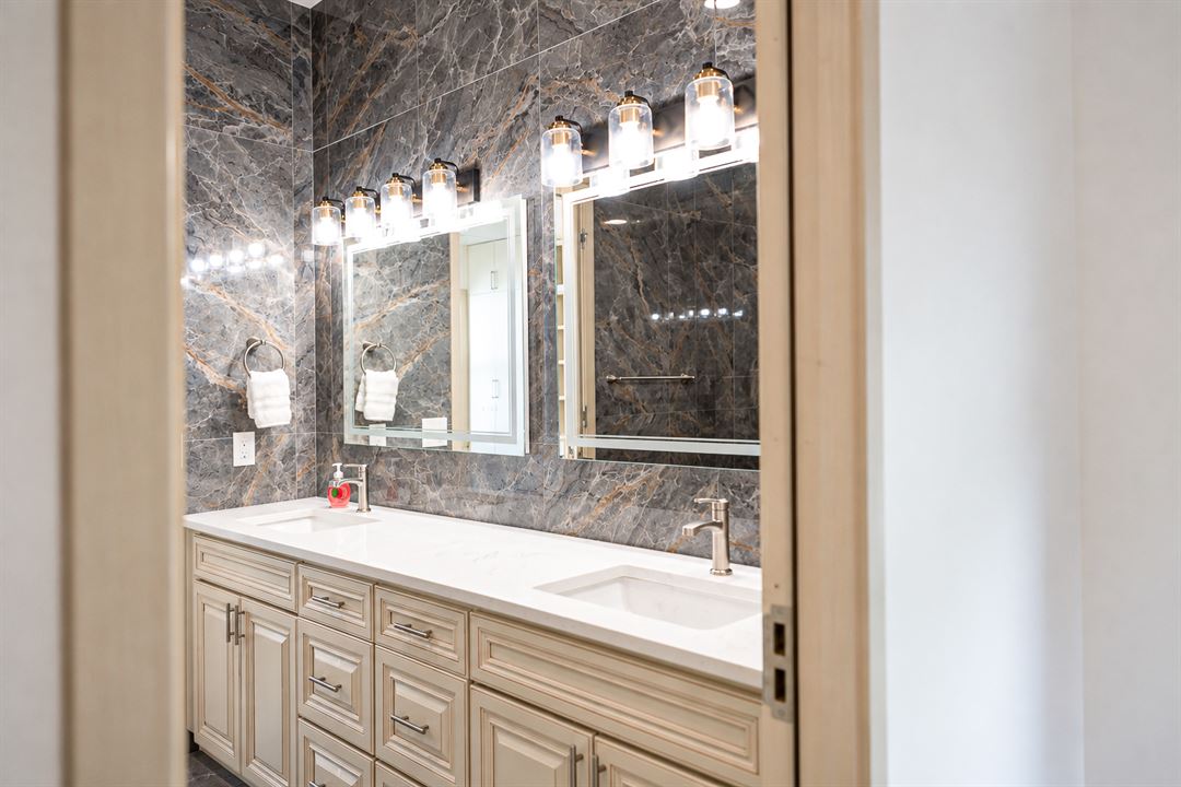 Vanity and shower, The Main Villa