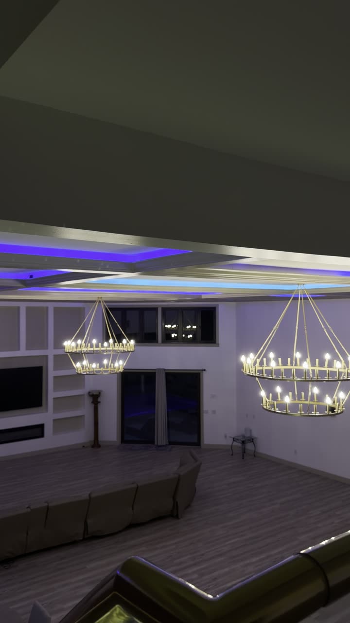 The salon, lit, Aldie, Virginia