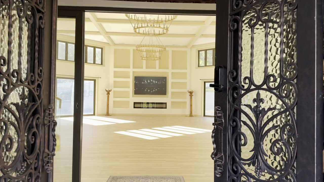 The iron gates, Aldie, Virginia